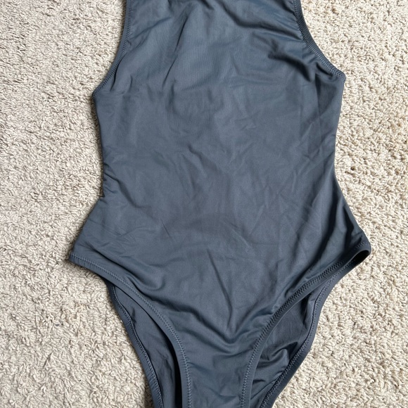 SOLD OUT ONLINE Skims sleeveless one piece in Gunmetal colour. - Picture 5 of 5